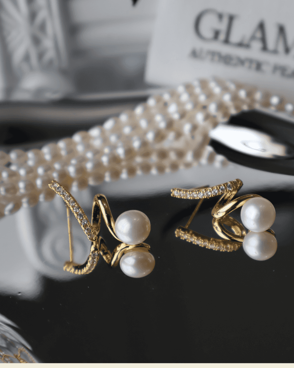 A04 ต่างหูไข่มุกแท้ รุ่นGolden Twist เงินแท้S925 ชุบทอง18k — alternate view