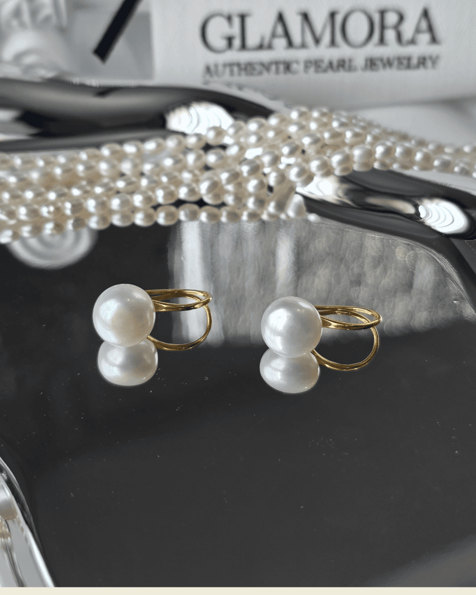 E03 ต่างหูไข่มุกแท้ ขนาด 9-10mm รุ่นClassic Hook ตัวเรือนเงินแท้ S925 ชุปทอง14k image 4