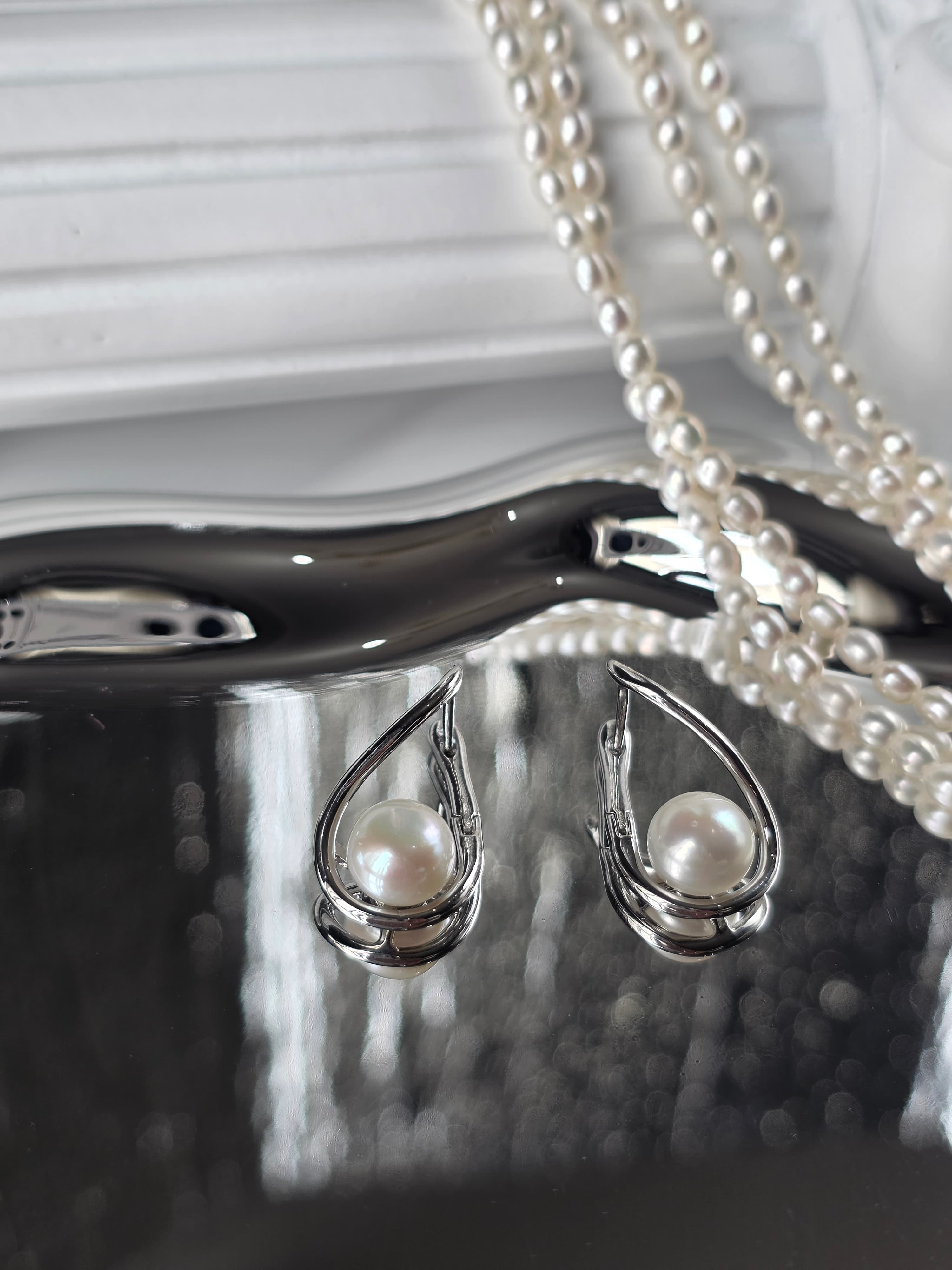 E07 ต่างหูไข่มุกแท้ รุ่น Silver Drop | Freshwater Pearl เกรดพรีเมียม ตัวเรือนเงินแท้S925 ชุปทอง 18k image 4