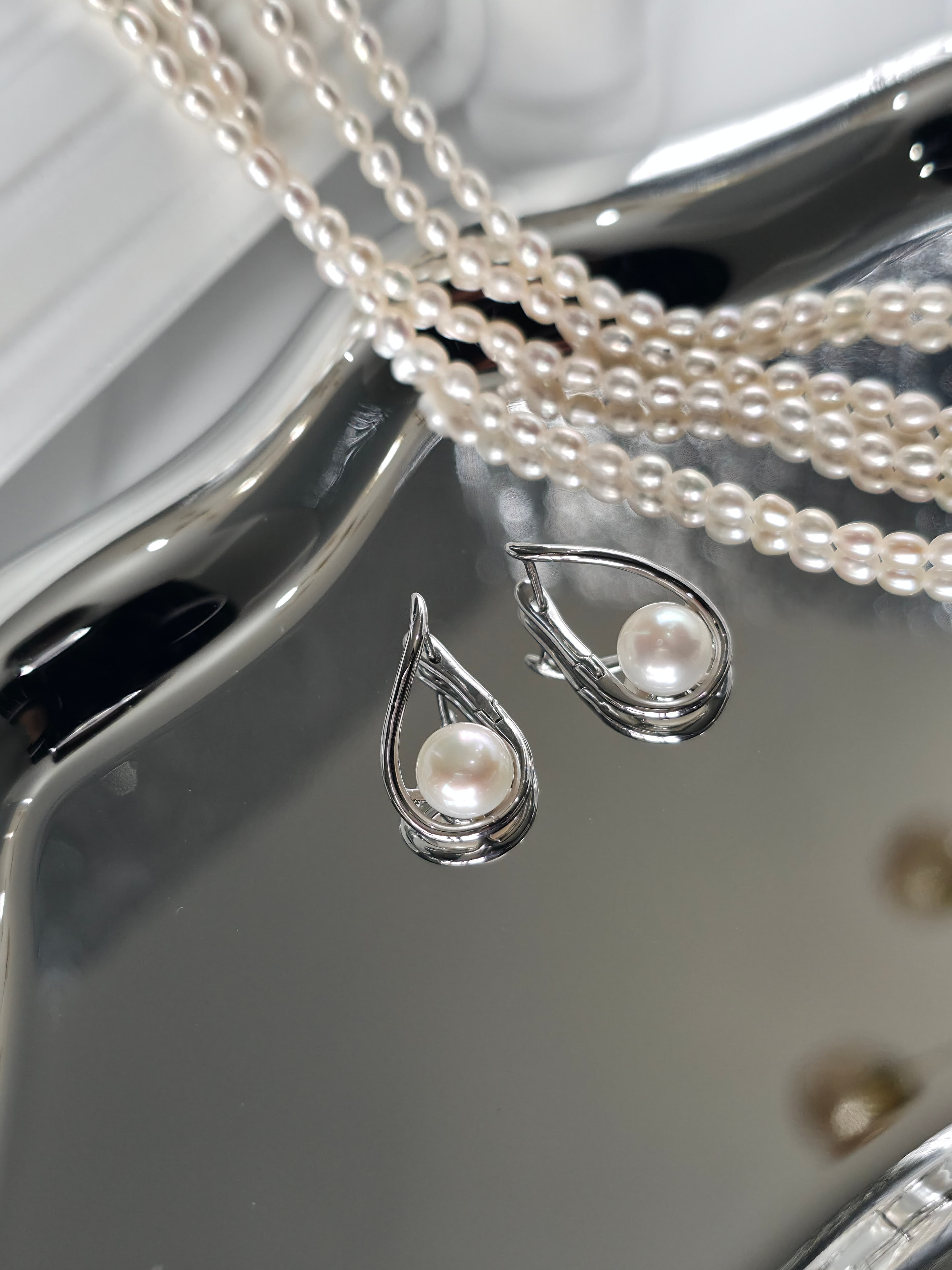 E07 ต่างหูไข่มุกแท้ รุ่น Silver Drop | Freshwater Pearl เกรดพรีเมียม ตัวเรือนเงินแท้S925 ชุปทอง 18k image 8