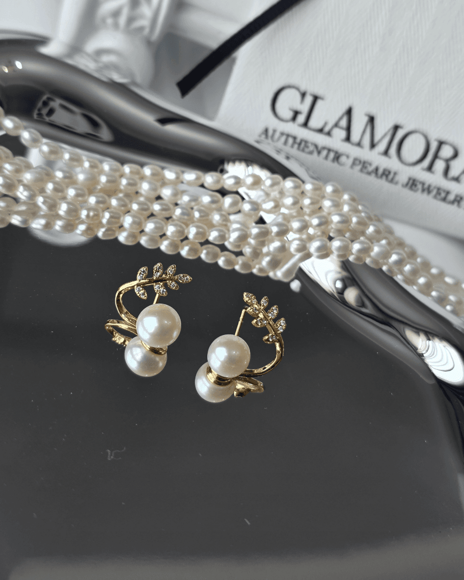 E08 ต่างหูไข่มุกแท้ รุ่น Laurel Pearl ตัวเรือนเงินแท้ชุบทองคำแท้ 18K / ฝังเพชร CZ image 7